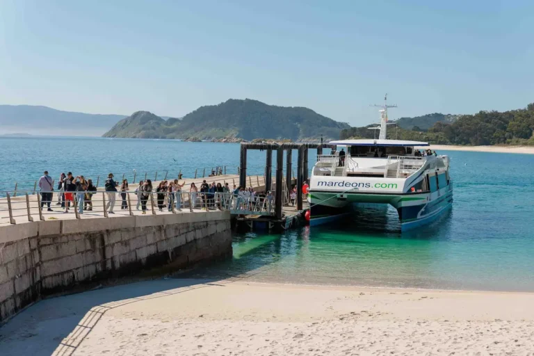 Barco a las Islas Cíes