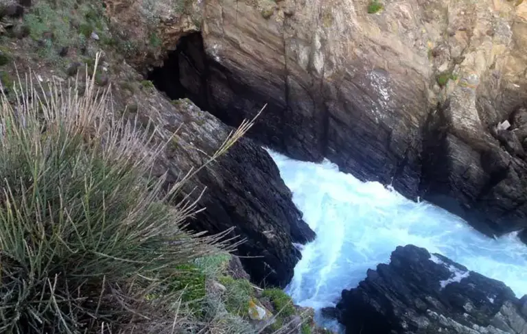 Los secretos de las cuevas de las Islas Cíes